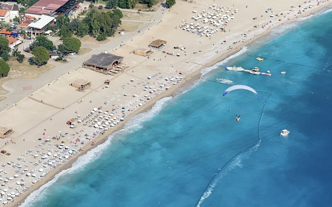 A wing approaching Belcekız beach